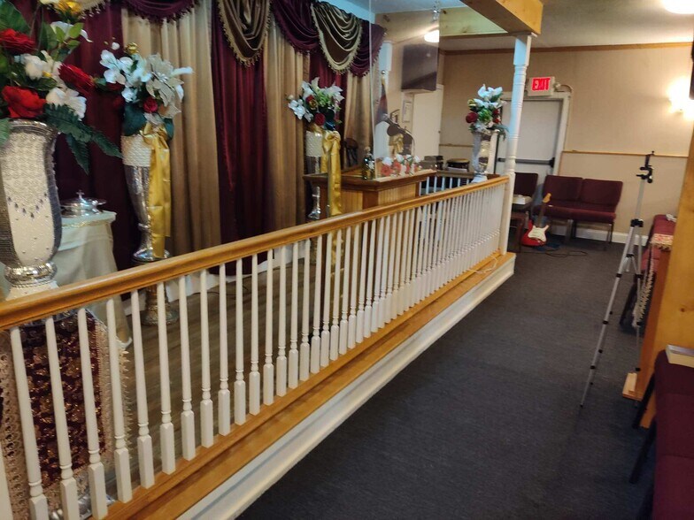 More Photos Of 136 Abbe Avenue, Springfield Religious Facility For Sale