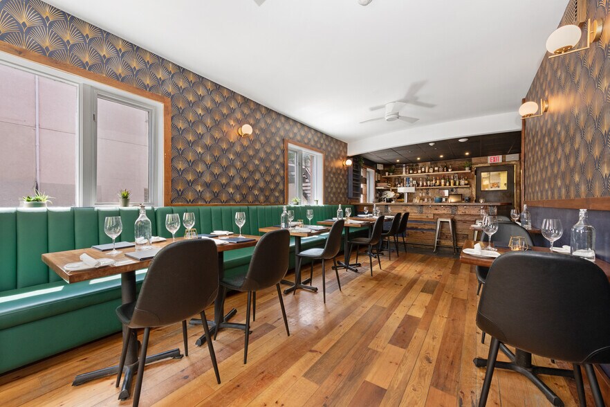 More Photos Of 268 Preston St, Ottawa Storefront For Sale