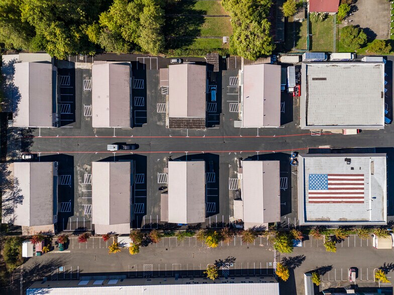 More Photos Of 3904-3922 W 1st Ave, Eugene Unknown For Lease