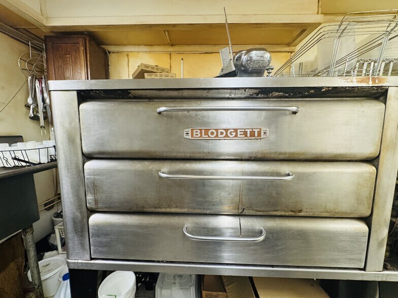 More Photos Of 125 Cypress Rd, Buchanan Restaurant For Sale