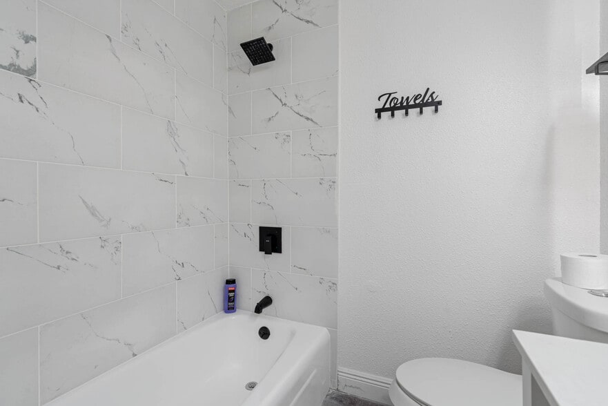 More Photos Of 4513 W McElroy Ave, Tampa Apartments For Sale