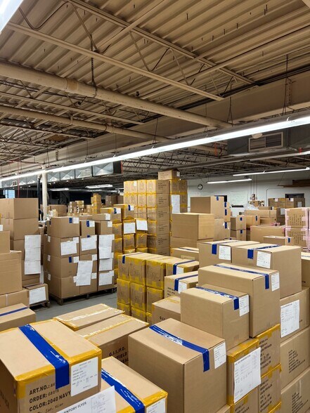 More Photos Of 2445 State Highway 30, Mayfield Warehouse For Lease