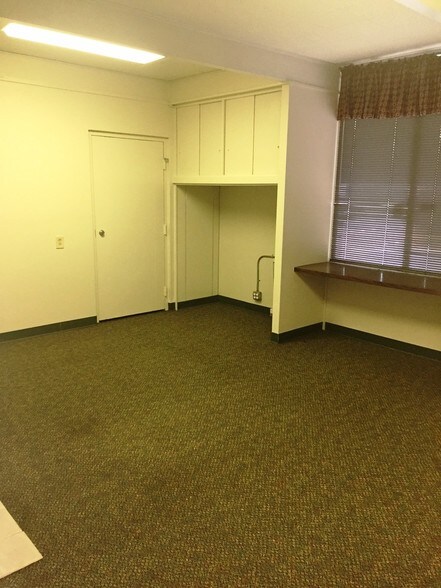 More Photos Of 3410 Knoxville Ave, Lubbock Medical For Lease