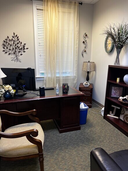 More Photos Of 1637 Athens Hwy, Grayson Office For Sale