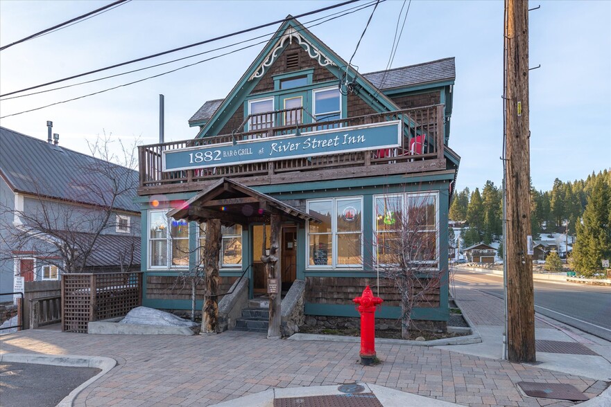 Primary Photo Of 10009 E River St, Truckee Hotel For Sale