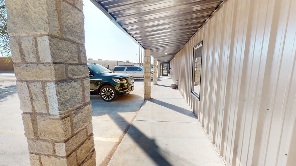 More Photos Of 1215 NW 1st Plz, Andrews Restaurant For Sale