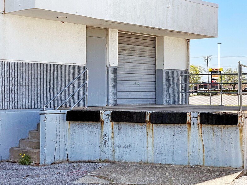 More Photos Of 317 Lincoln Hwy, Fairview Heights Auto Repair For Lease