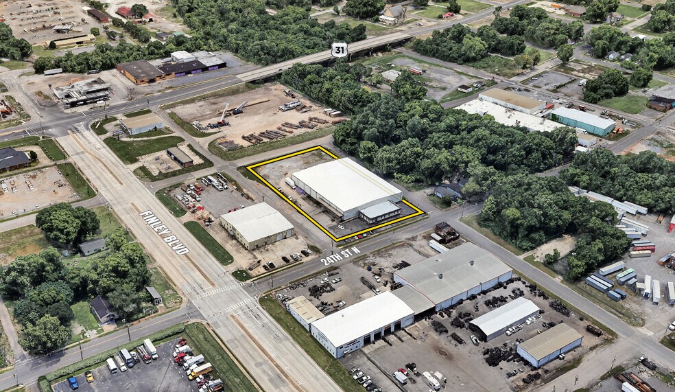 More Photos Of 2401 24th St N, Birmingham Warehouse For Lease