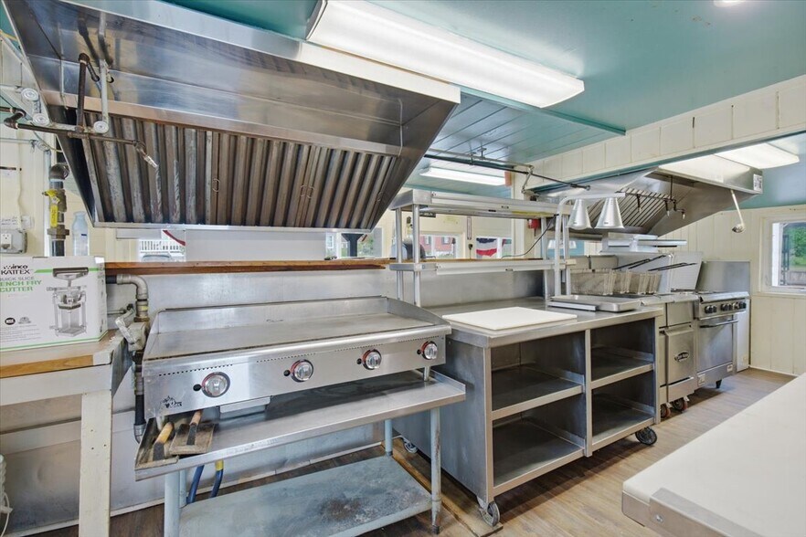 More Photos Of 266 County Route 7, Nassau Restaurant For Sale