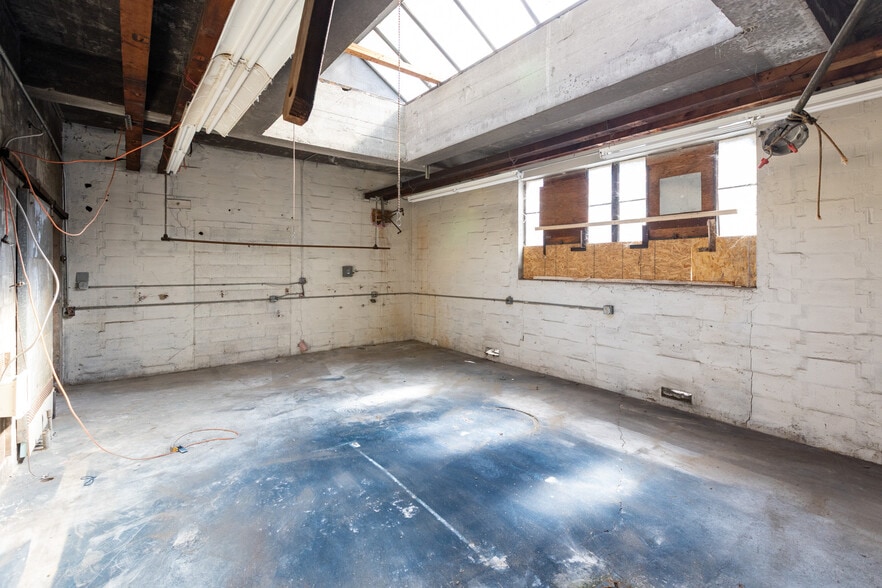 More Photos Of 412 Washington St, The Dalles Freestanding For Sale