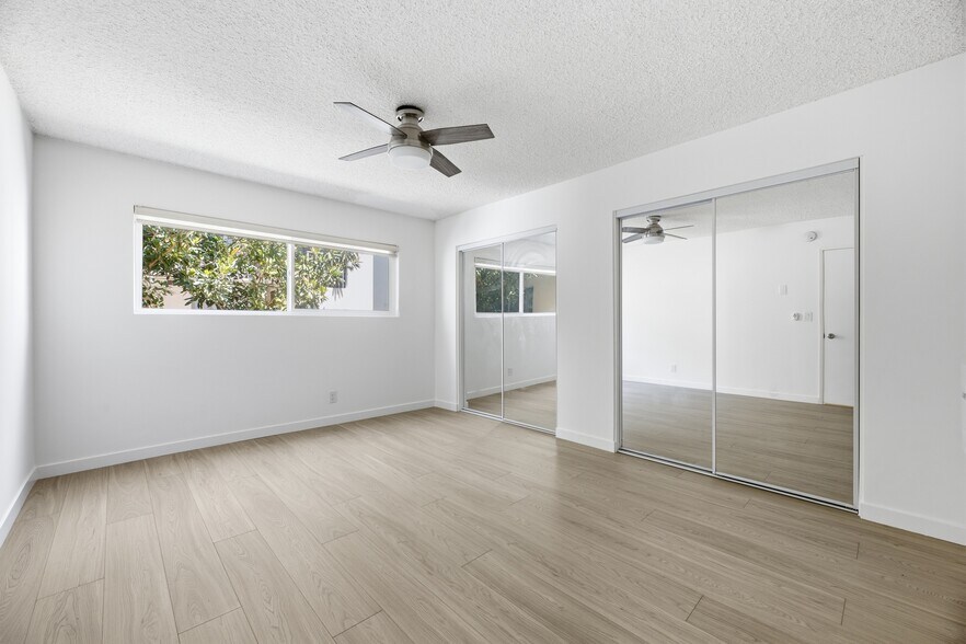 More Photos Of 10815 Rose Ave, Los Angeles Apartments For Sale