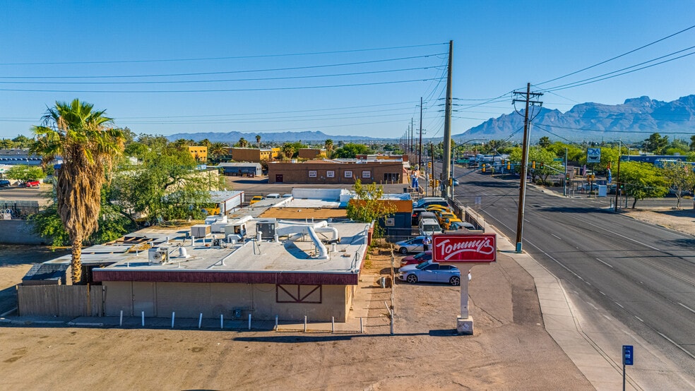 More Photos Of 2747 N Stone Ave, Tucson Restaurant For Sale