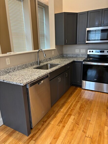 More Photos Of 197 Lisbon St, Lewiston Apartments For Sale