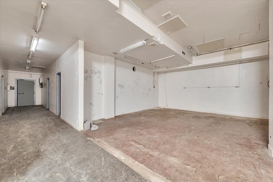More Photos Of 210 S Jefferson St, Roanoke Loft Creative Space For Sale