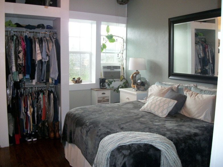 More Photos Of 1117 Port Neches Ave, Port Neches Freestanding For Sale