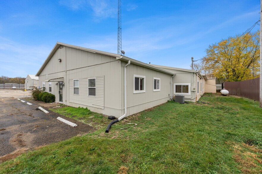 More Photos Of 1099 US Highway 22, Circleville Warehouse For Lease
