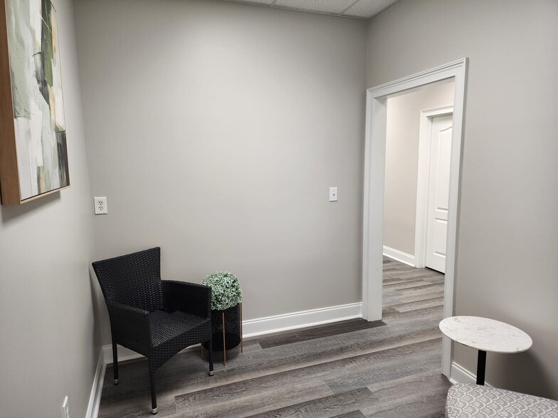 More Photos Of 485 S Perry St, Lawrenceville Coworking Space