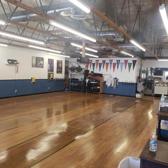 More Photos Of 706-728 E Foothill Blvd, San Dimas Unknown For Lease