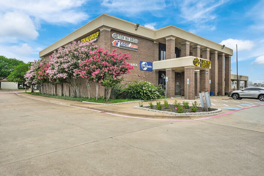 More Photos Of 601 N Plano Rd, Richardson Office For Sale