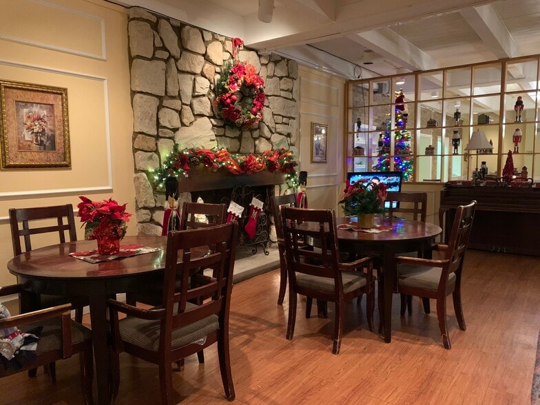 More Photos Of 4220 Saw Mill Run Blvd, Pittsburgh Assisted Living For Sale