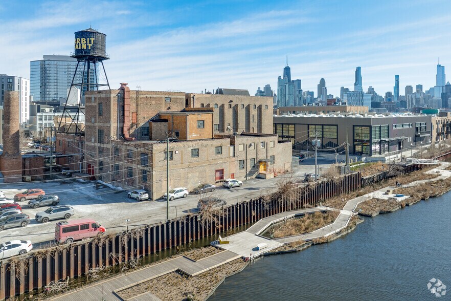 More Photos Of 1410-1440 N Kingsbury St, Chicago Manufacturing For Lease