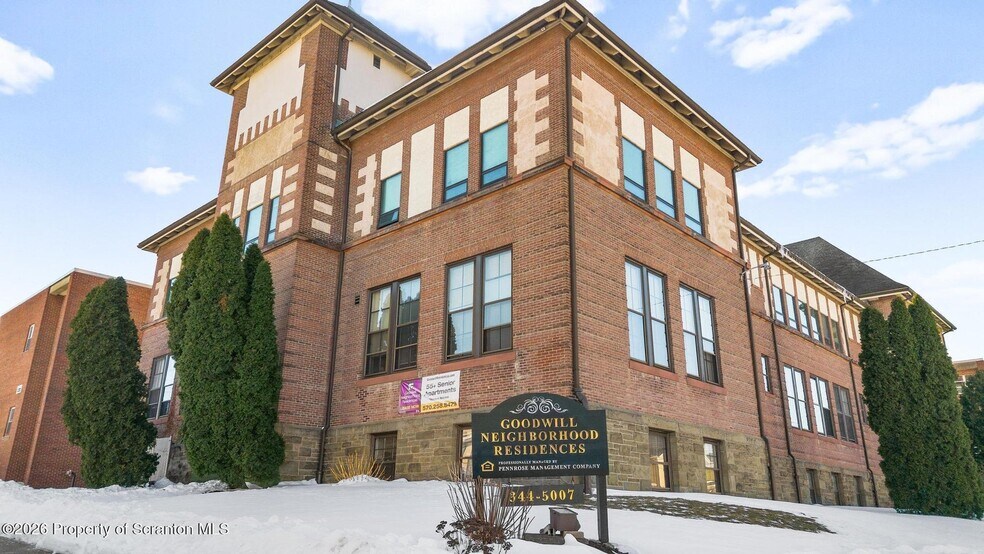 Primary Photo Of 925 Prospect Ave, Scranton Freestanding For Sale