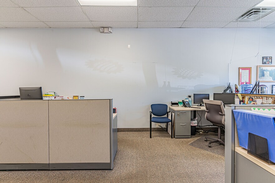 More Photos Of 1003-1031 McBride Ave, Woodland Park Medical For Lease