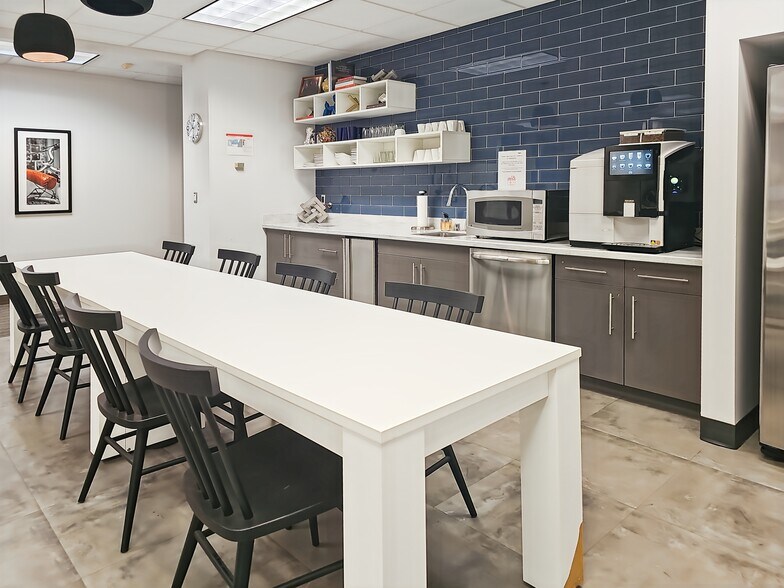 More Photos Of 200 S Executive Dr, Brookfield Coworking Space