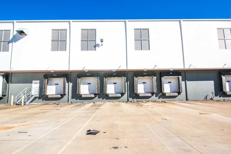 More Photos Of 100 Nemec Way, Byhalia Distribution For Lease