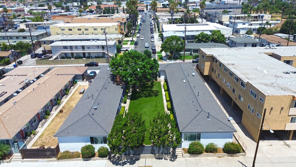 More Photos Of , Long Beach Multifamily For Sale