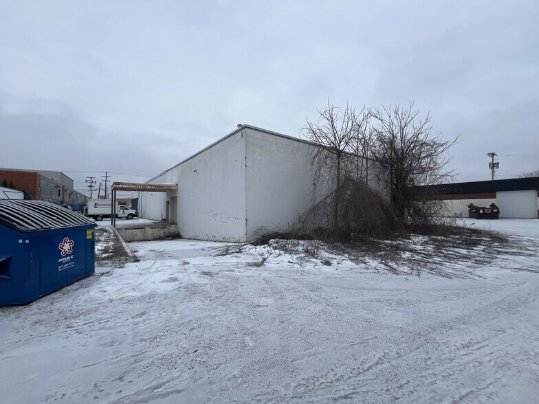 More Photos Of 3813 Eastern Ave SE, Grand Rapids Industrial For Sale