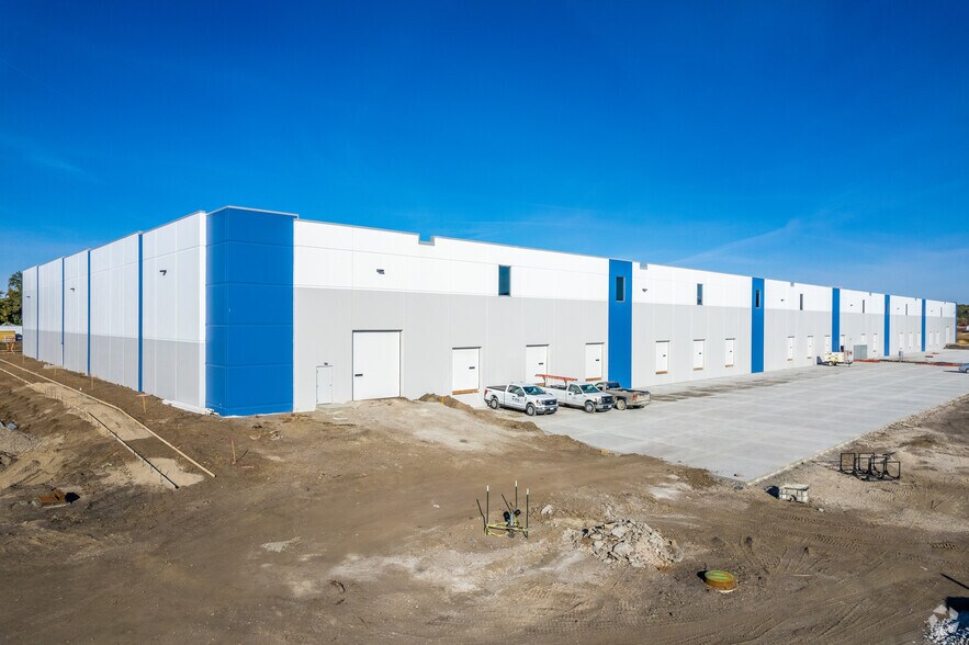 More Photos Of 900 E Broadway Ave, Des Moines Unknown For Lease