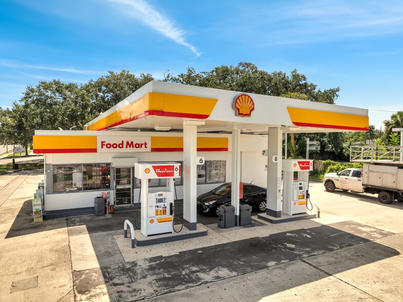 Primary Photo Of 1916 W Colonial Dr, Orlando General Retail For Sale