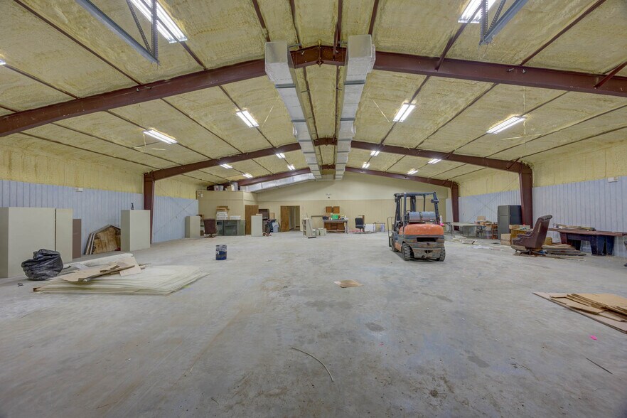 More Photos Of 1490 Sunray Rd, Ingleside Office For Sale