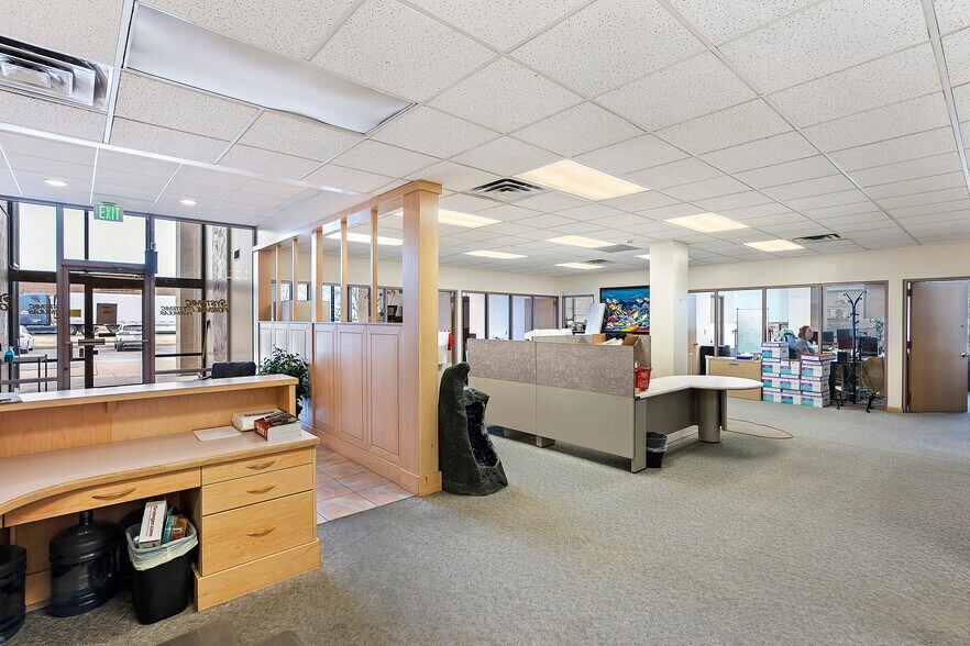 More Photos Of 1877 W 2800 S, Ogden Flex For Lease