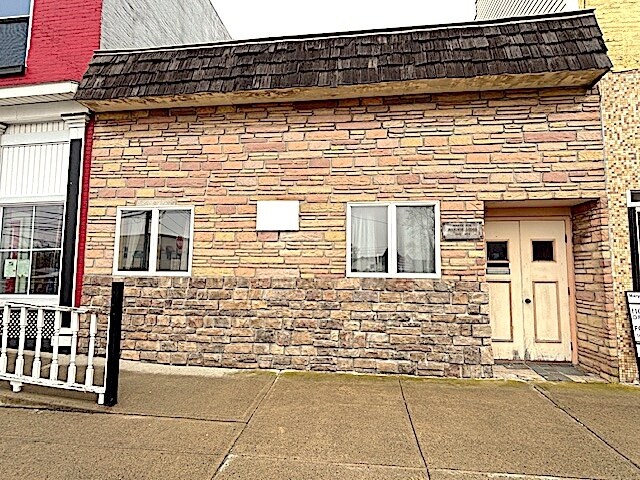 Primary Photo Of 7185 Main St, Ovid Storefront Retail Office For Lease