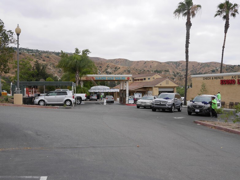 More Photos Of 22200-22290 La Palma, Yorba Linda Unknown For Lease