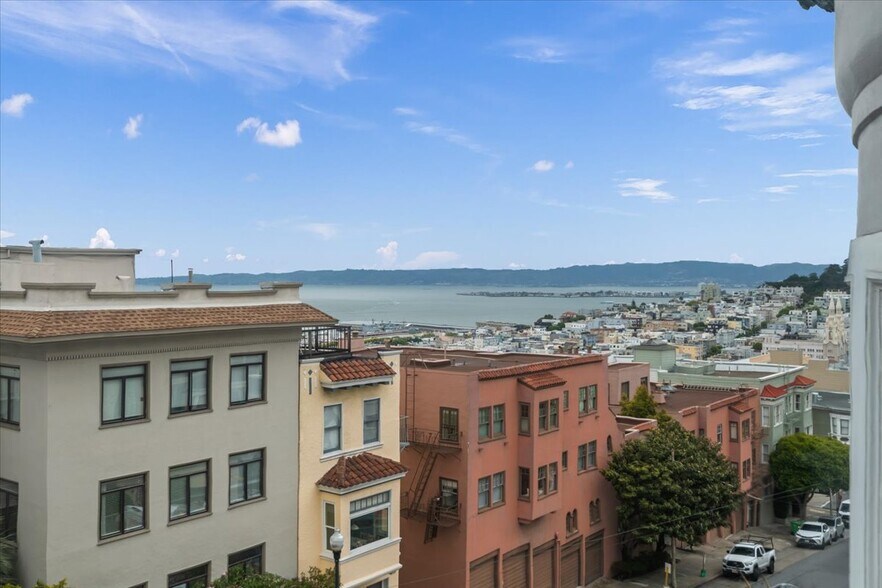 More Photos Of 1067 Union St, San Francisco Multifamily For Sale