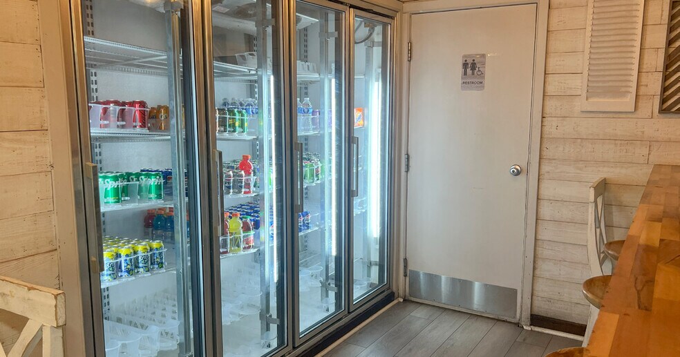 More Photos Of 1917 18th St NW, Washington Storefront Retail Residential For Sale