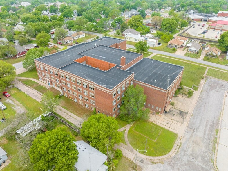 More Photos Of 311 N A St, Wellington Schools For Sale