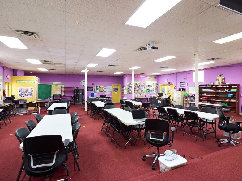 More Photos Of 464 N 9th St, Fort Pierce General Retail For Sale