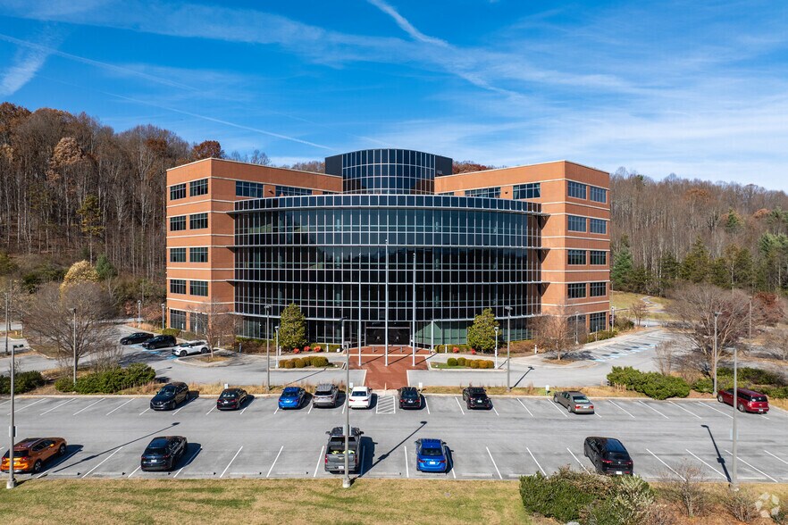 More Photos Of 201 Resting Tree Dr, Bristol Office For Lease