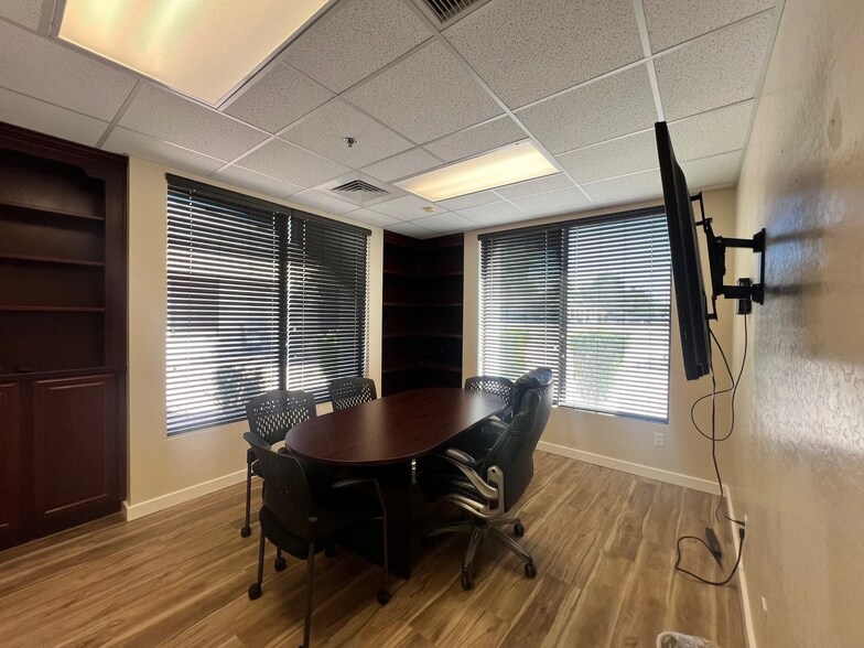 More Photos Of 7165 E University Dr, Mesa Office For Lease