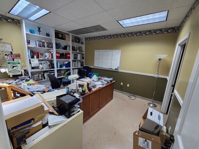 More Photos Of 4848 Getwell Rd, Memphis Warehouse For Sale