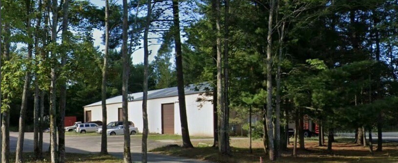 Primary Photo Of 404 S Park Dr, Kalkaska Warehouse For Lease