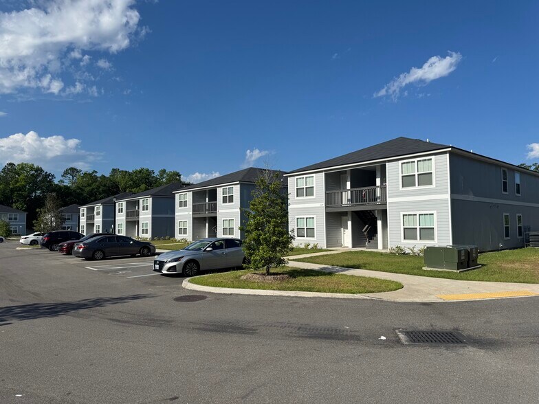 More Photos Of 6535 Sweetbay Ln, Jacksonville Apartments For Sale