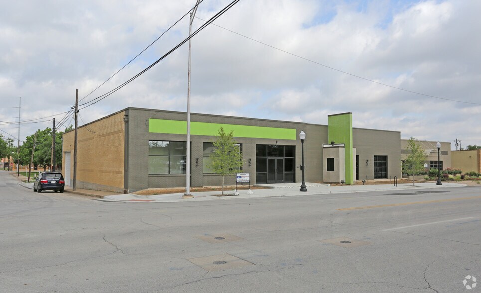 More Photos Of 328 Hemphill St, Fort Worth Loft Creative Space For Lease