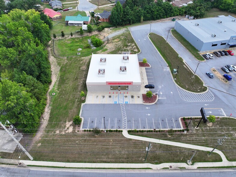 More Photos Of 3845 Saint Marys Rd, Columbus Freestanding For Lease