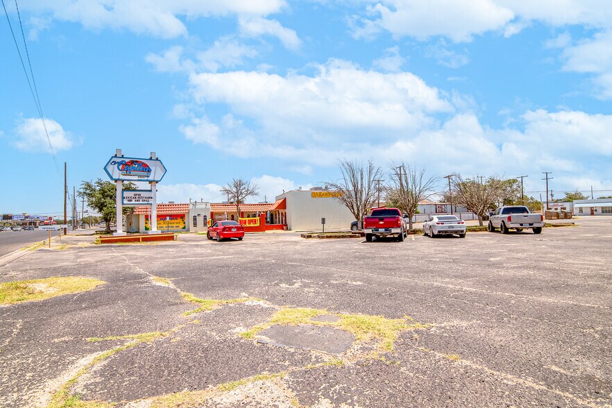 More Photos Of 2411 W Wall St, Midland Restaurant For Sale
