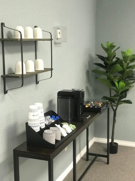 More Photos Of 100 2nd Ave N, Saint Petersburg Office For Lease